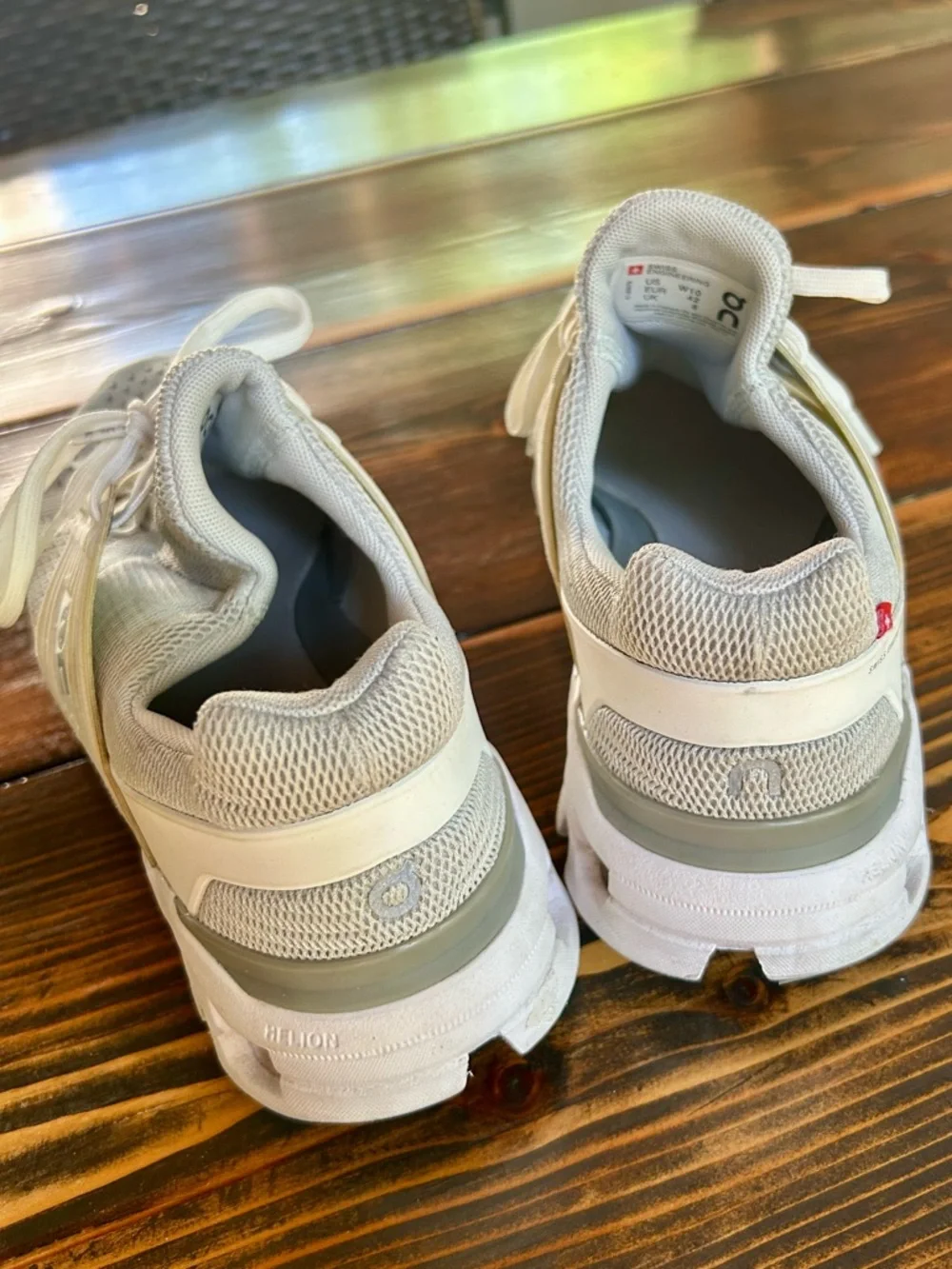 On Running Cloudswift Women’s Sneakers in Light Grey - Picture 3 of 7